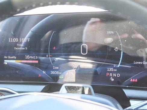 Used 2025 Cadillac Optiq Sport 2 w/ LPO, Floor Liner Package image 28