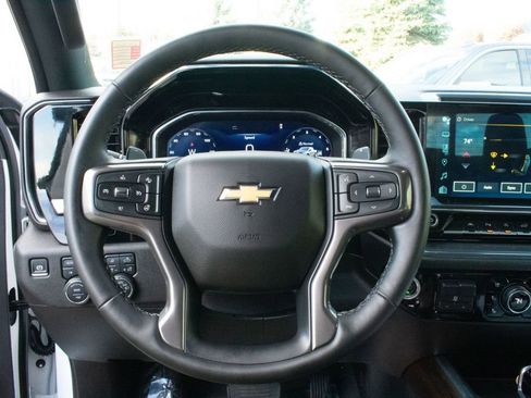 Certified 2025 Chevrolet Silverado 1500 High Country w/ Technology Package image 21