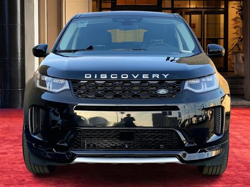 Used 2024 Land Rover Discovery Sport S image 3