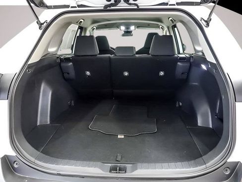 Certified 2025 Toyota RAV4 LE AWD/4WD image 19