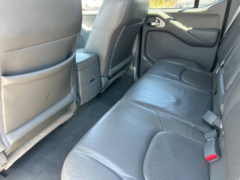 Used 2019 Nissan Frontier SL RWD image 23