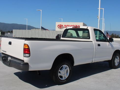 Used 2002 Toyota Tundra 2WD Regular Cab image 3