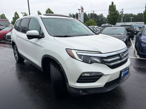 Used 2017 Honda Pilot EX-L image 3
