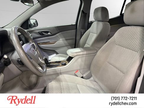 Used 2018 GMC Acadia SLE AWD/4WD image 10