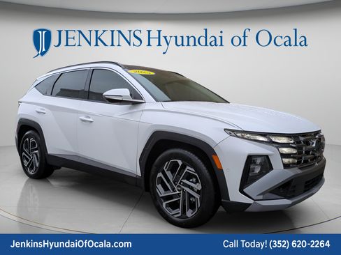 Certified 2025 Hyundai Tucson Limited FWD image 1