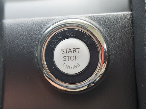 Used 2022 Nissan Armada SL RWD image 25