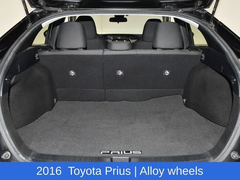 Used 2016 Toyota Prius Four image 24