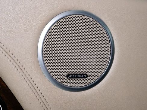 Used 2020 Land Rover Range Rover HSE image 8