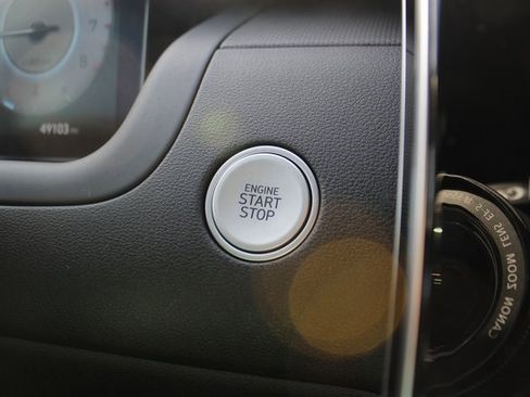 Used 2022 Hyundai Santa Cruz SEL Premium image 17