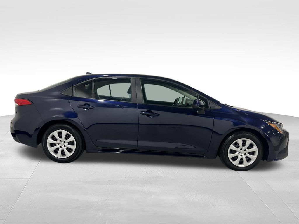 Used 2024 Toyota Corolla LE FWD image 22