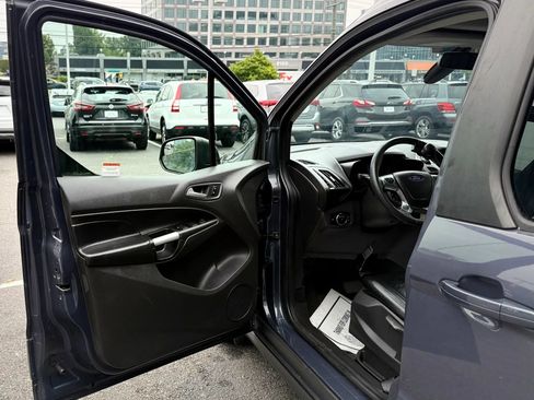 Used 2014 Ford Transit Connect XLT FWD image 9