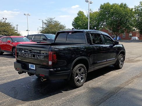 Certified 2024 Honda Ridgeline TrailSport image 3