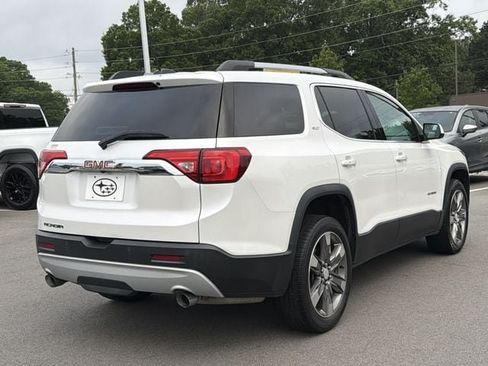 Used 2018 GMC Acadia SLT FWD image 3