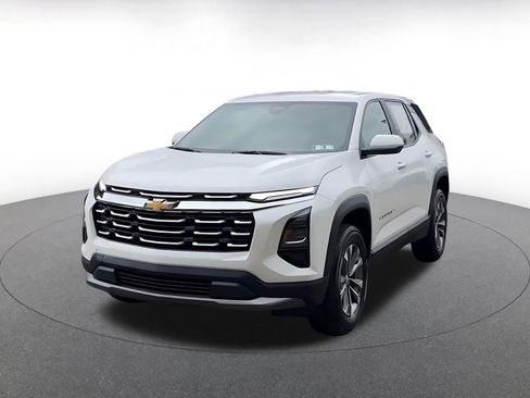 Used 2025 Chevrolet Equinox LT FWD image 7