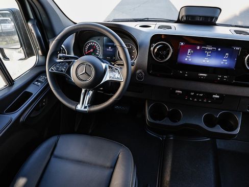 New 2026 Mercedes-Benz Sprinter 2500 image 14