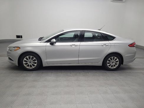 Used 2018 Ford Fusion S image 2