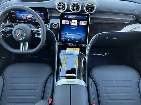 New 2026 Mercedes-Benz GLC 300 4MATIC image 12