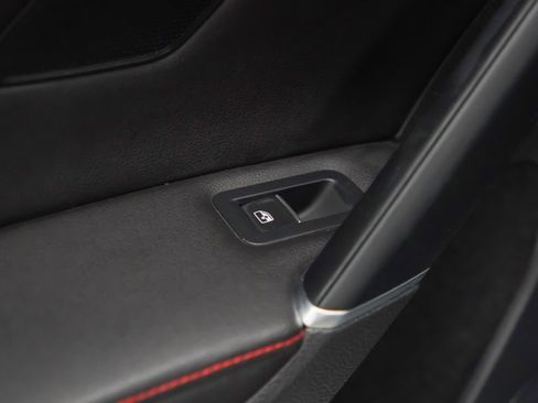 Used 2016 Volkswagen GTI SE image 15