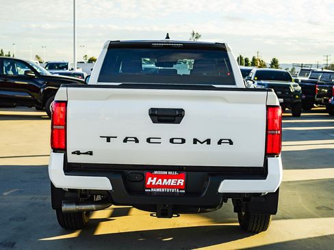 New 2026 Toyota Tacoma SR5 image 3