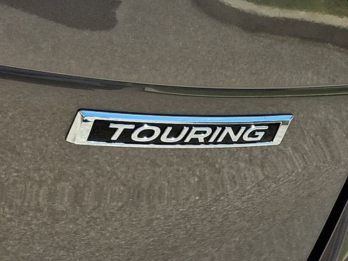 Certified 2025 Subaru Forester Touring AWD/4WD image 31