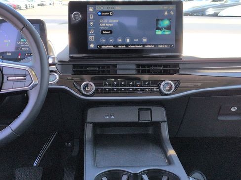 Used 2025 Honda Prologue Touring image 29