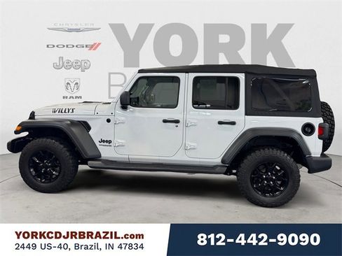 Used 2022 Jeep Wrangler Unlimited Sport image 2