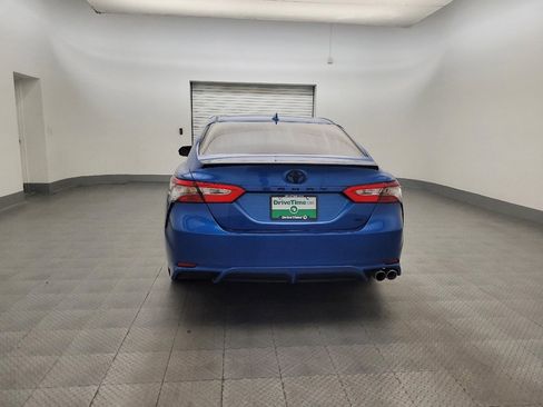 Used 2019 Toyota Camry SE image 6