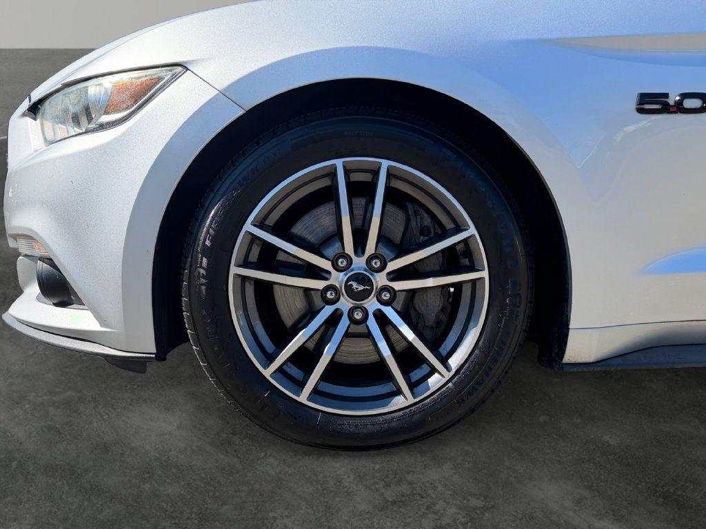 Used 2017 Ford Mustang GT Premium w/ Equipment Group 401A RWD image 5