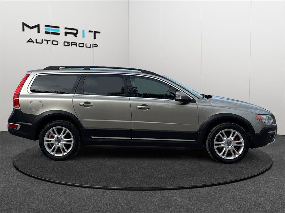 Used 2016 Volvo XC70 T5 Platinum AWD/4WD image 10