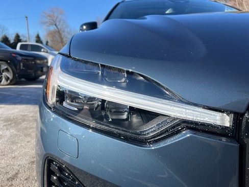 New 2026 Volvo XC60 B5 Plus w/ Climate Package image 11