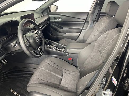 Used 2025 Honda Accord Sport image 2