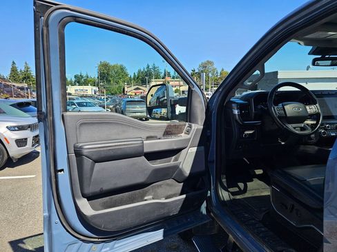 Used 2023 Ford F350 Lariat w/ Lariat Ultimate Package AWD/4WD image 19