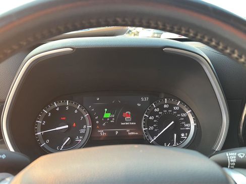 Used 2021 Toyota Highlander XSE FWD image 23