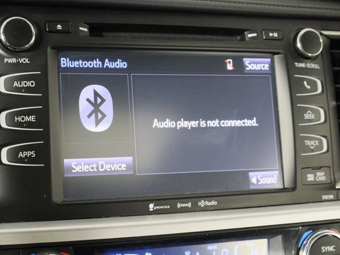 Used 2019 Toyota Highlander XLE AWD/4WD image 33