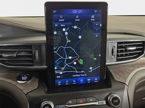 Used 2020 Ford Explorer Platinum w/ Premium Technology Package image 26