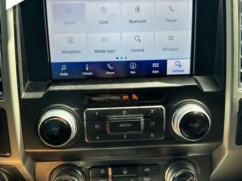 Used 2020 Ford F150 King Ranch w/ Equipment Group 601A Luxury AWD/4WD image 9