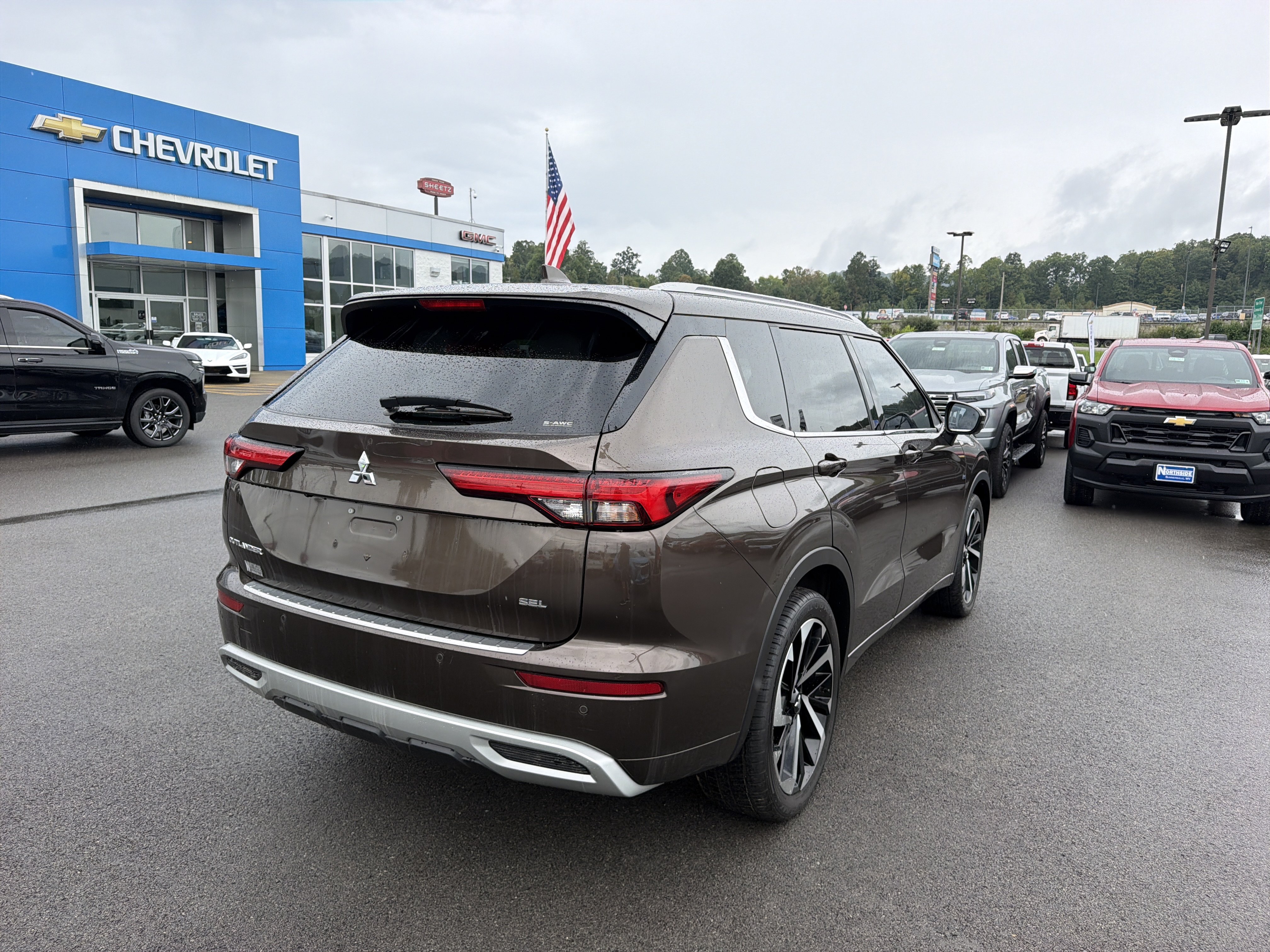 Used 2022 Mitsubishi Outlander SEL AWD/4WD image 6