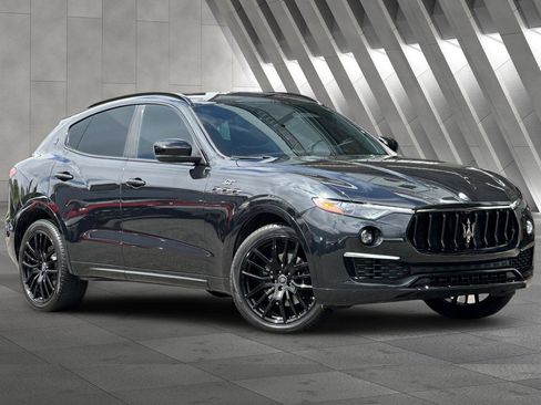 Used 2022 Maserati Levante GT image 2