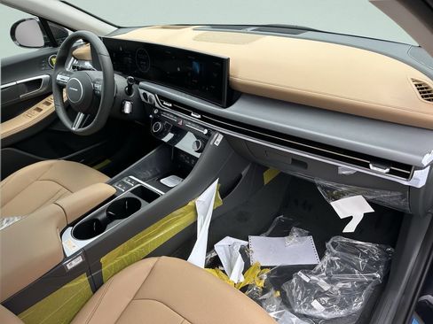 New 2026 Hyundai Sonata Limited FWD image 8