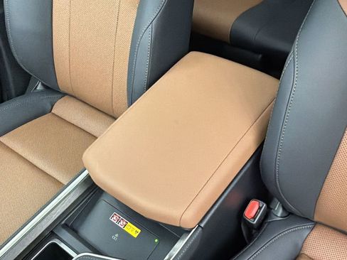 Used 2026 Lexus GX 550 w/ Accessory Package (2T) image 26