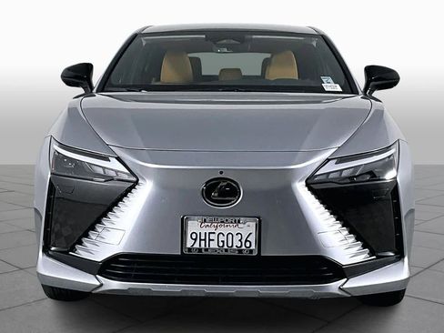 Used 2023 Lexus RZ 450e Premium image 3
