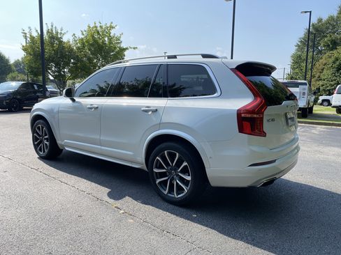 Used 2018 Volvo XC90 T6 Momentum w/ Convenience Package AWD/4WD image 7