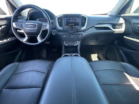 Used 2024 GMC Terrain SLT AWD/4WD image 16