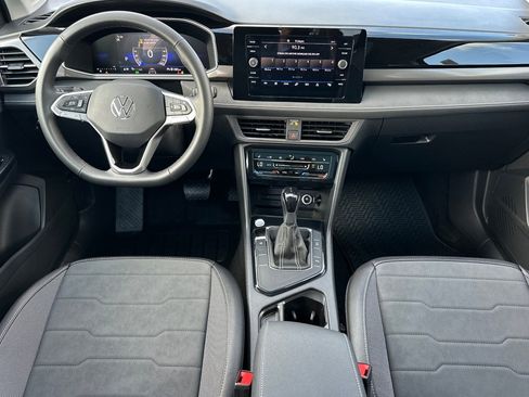 New 2026 Volkswagen Taos SE image 11