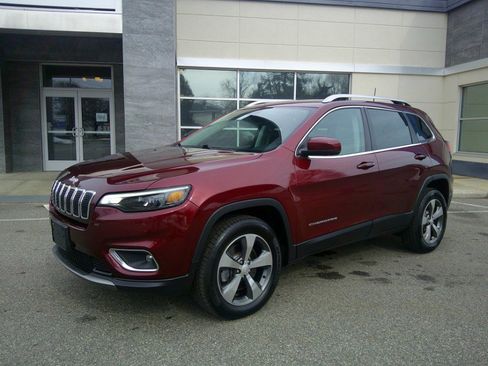 Used 2020 Jeep Cherokee Limited image 5