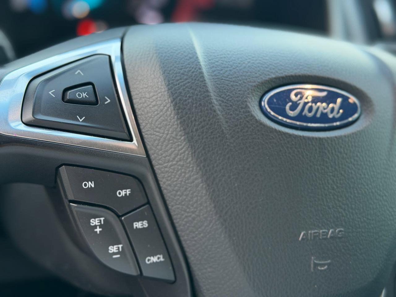 Used 2020 Ford Edge SEL AWD/4WD image 24
