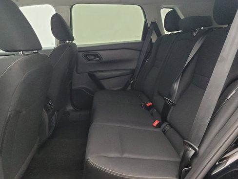 Used 2024 Nissan Rogue S AWD/4WD image 18