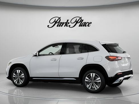 Used 2026 Mercedes-Benz GLA 250 image 9