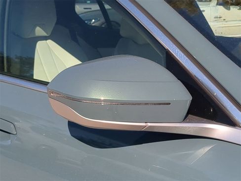 New 2025 BMW 530i image 12