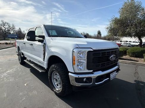Used 2023 Ford F250 XL image 2